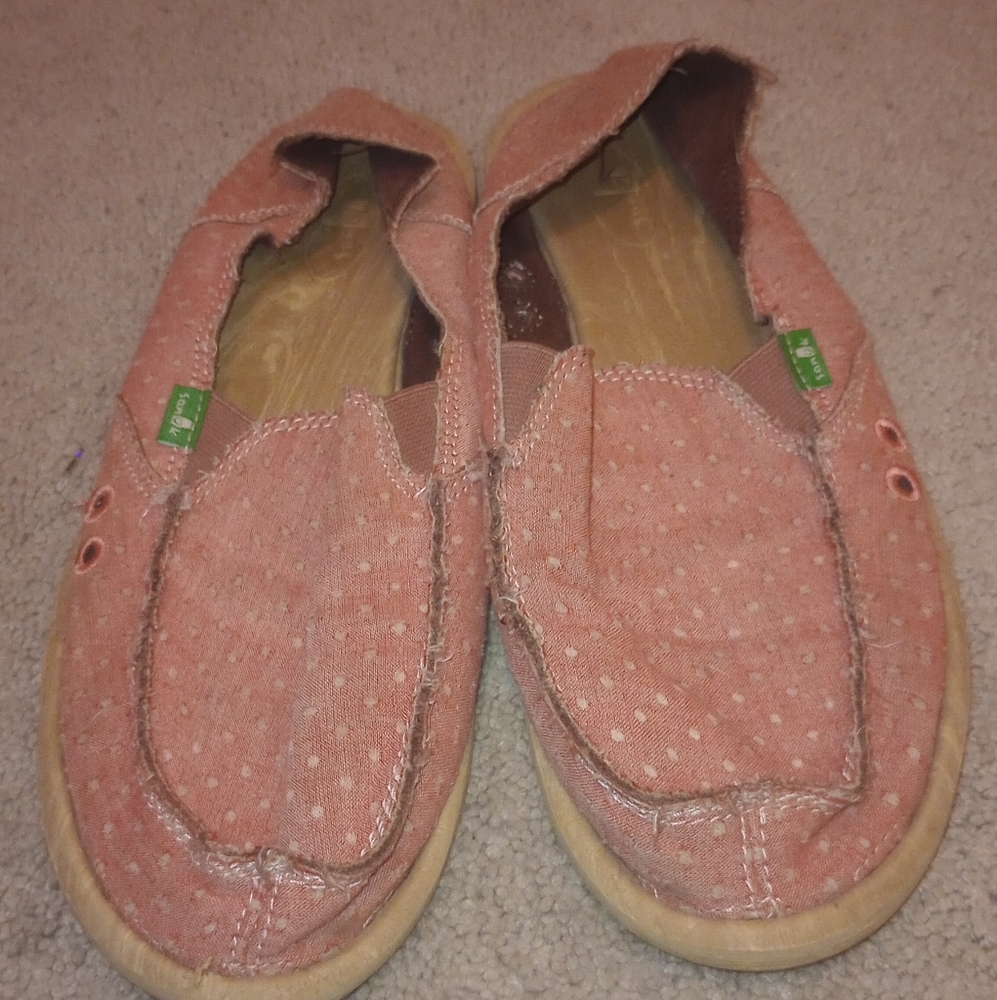 Sanuk women's size 10 coral